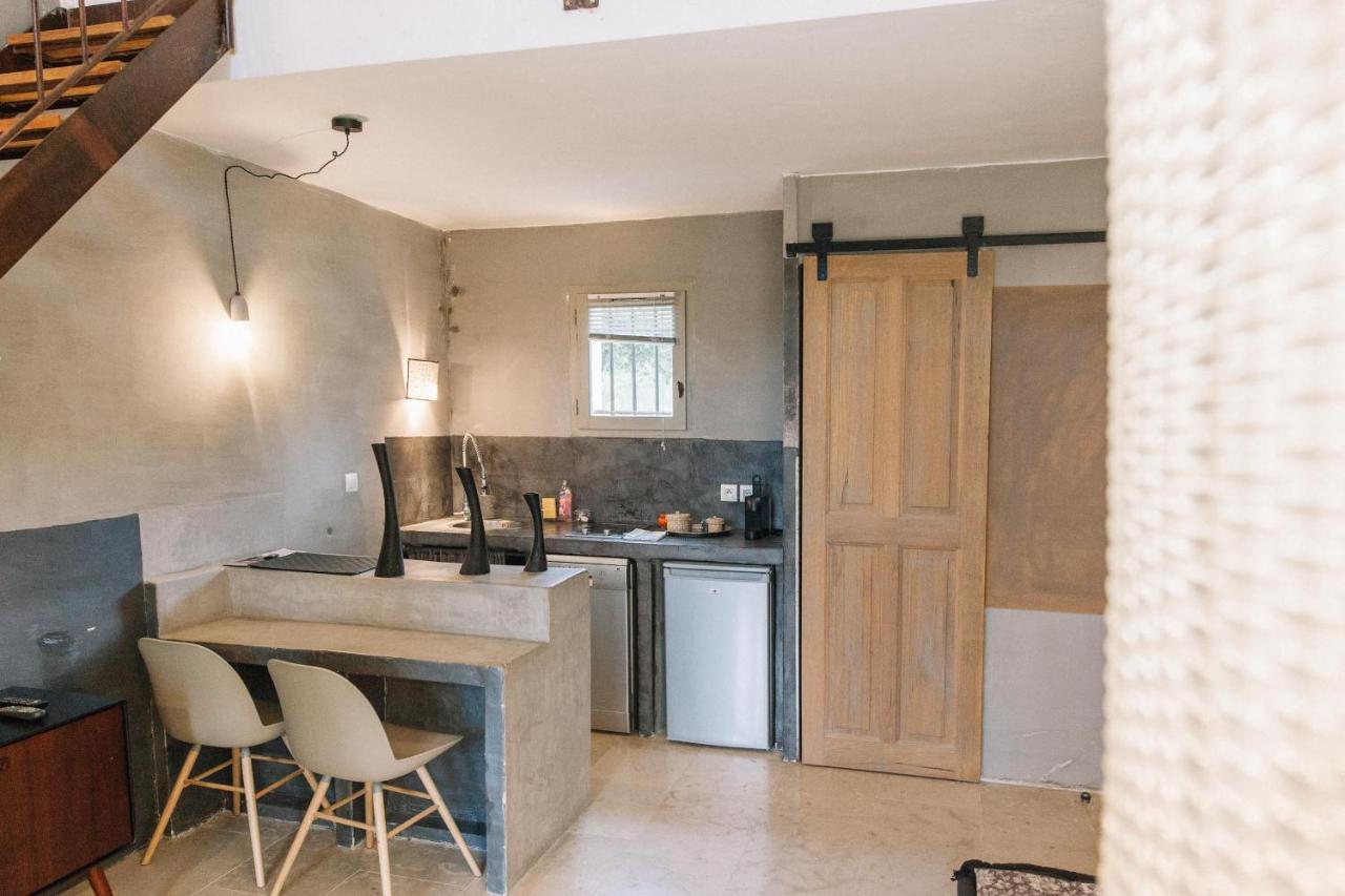 Le Mas De Cink Saint-Saturnin-d'Apt Exterior foto